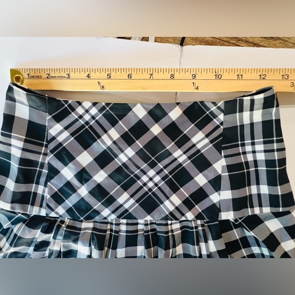 EMPORIO ARMANI SKIRT BLACK & WHITE SIZE 40 Italy US 4 please see measurement - Picture 13 of 15